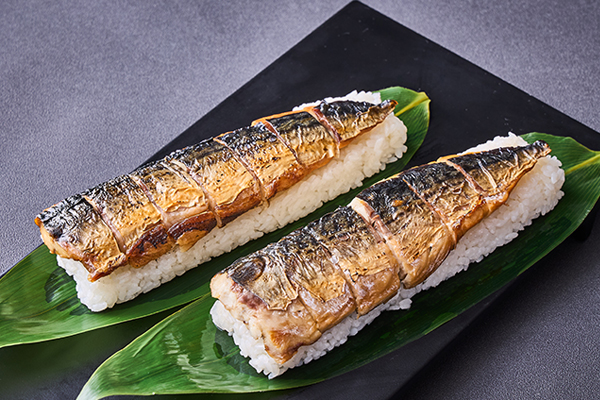 福井県名物「焼き鯖寿司」