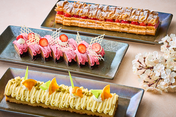 苺のパリブレスト、ショコラフランボワーズ、日向夏とオレンジのモンブラン